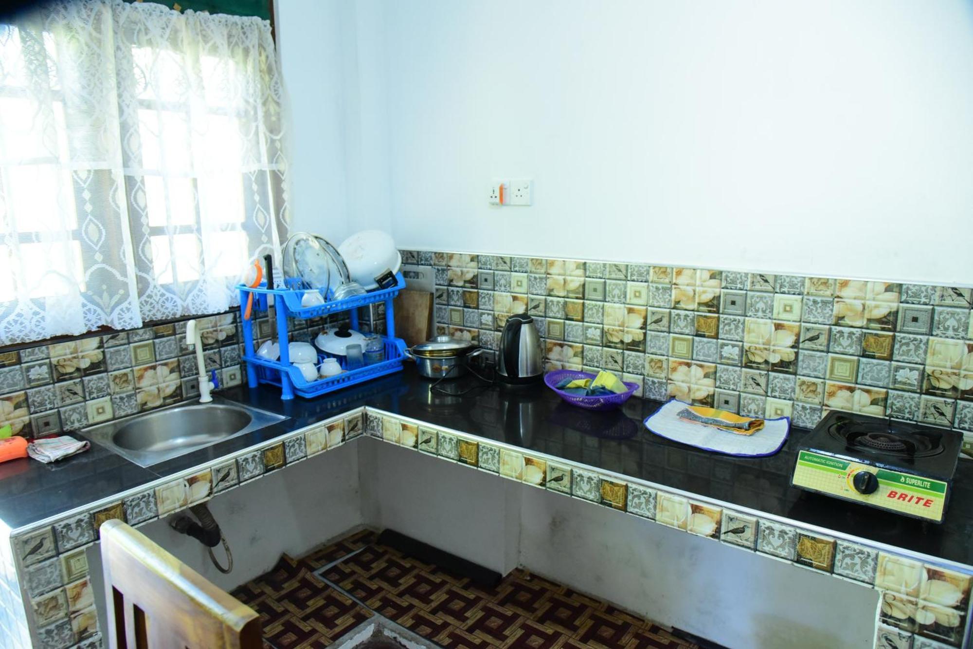 Sun Ground Villa Hikkaduwa Exterior photo