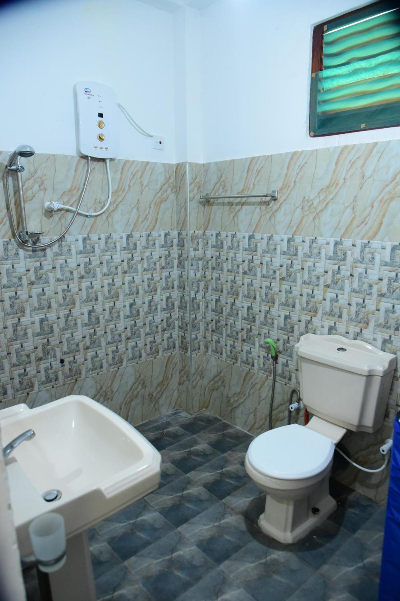 Sun Ground Villa Hikkaduwa Exterior photo